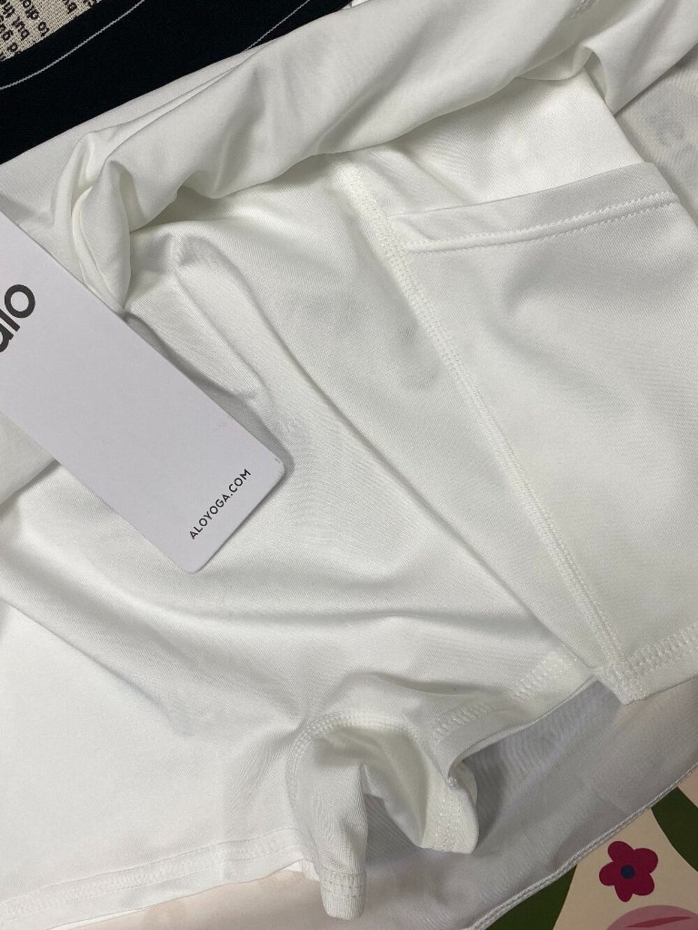 New With Tags🏸ALO Yoga White Match Point Tennis Skirt - Picture 7 of 10